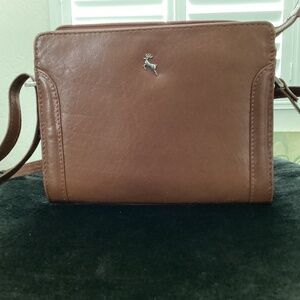 Ashwood NEW WITHOUT TAGS genuine leather crossbody